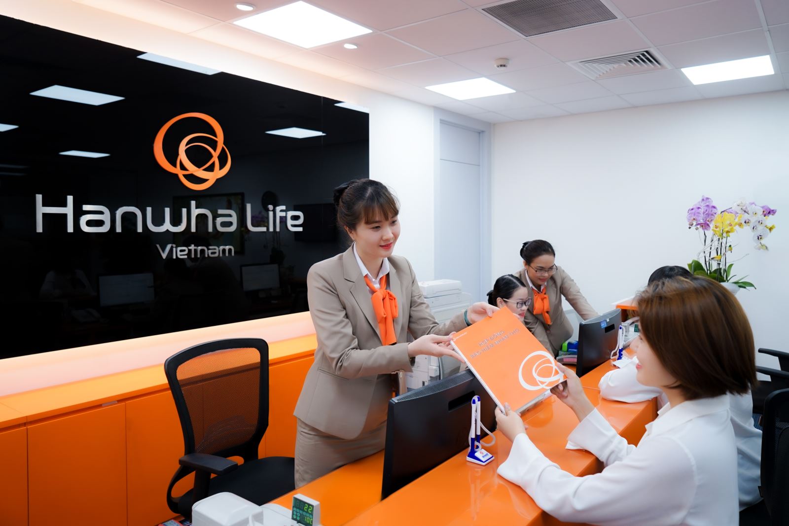 Hướng dẫn liên hệ tổng đài Sản phẩm Bảo hiểm Hanwha Life | Chi Tiết